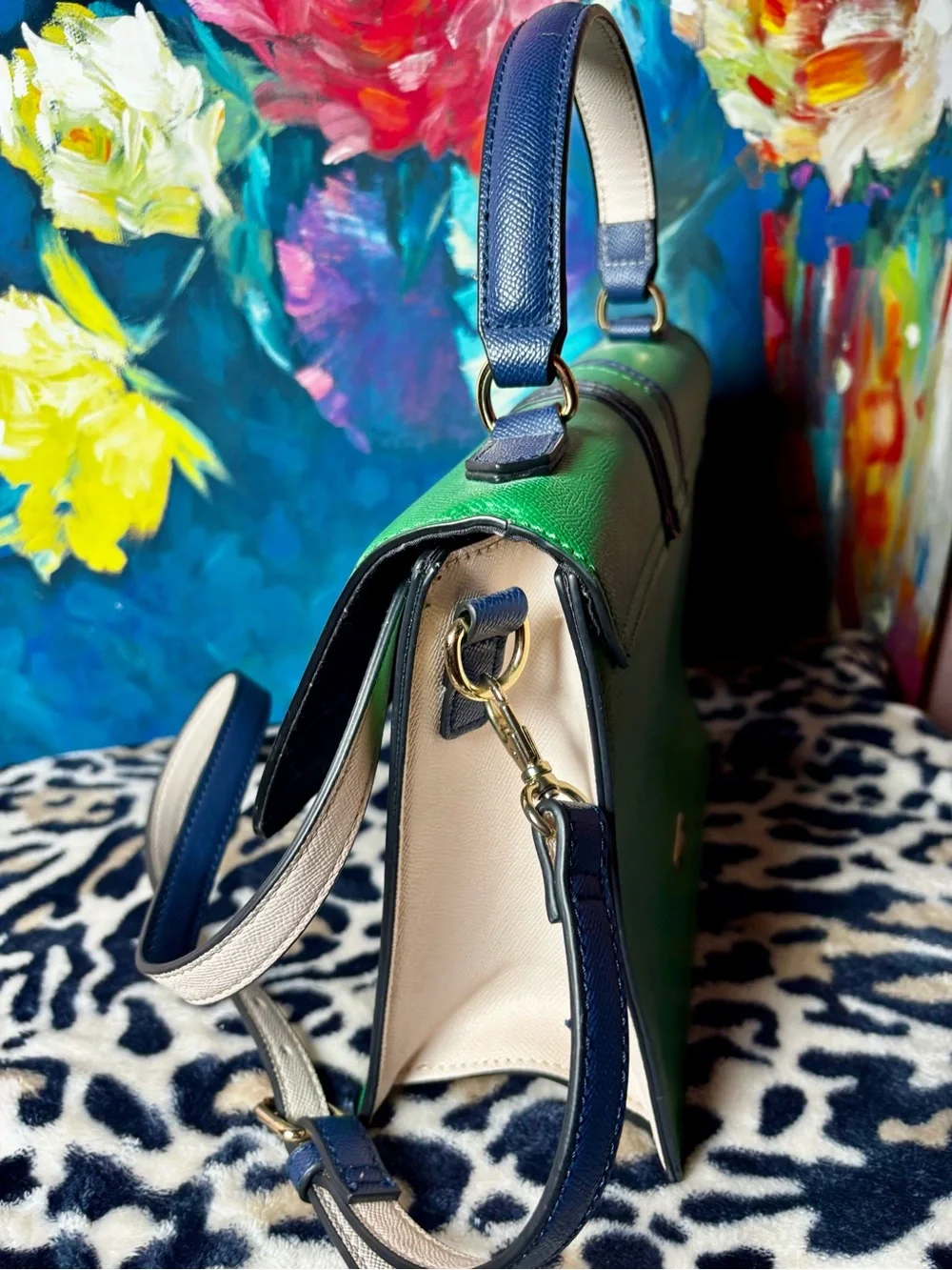 N/A stylish green